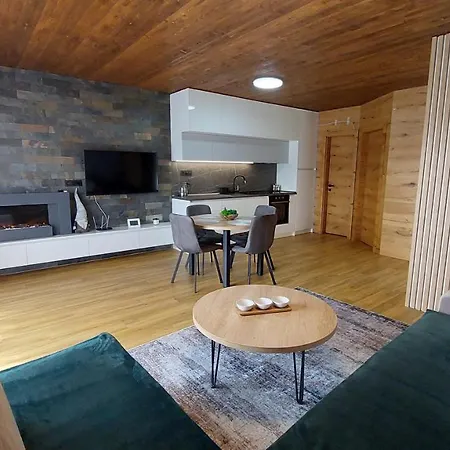 C2 Apartment Hrabusice